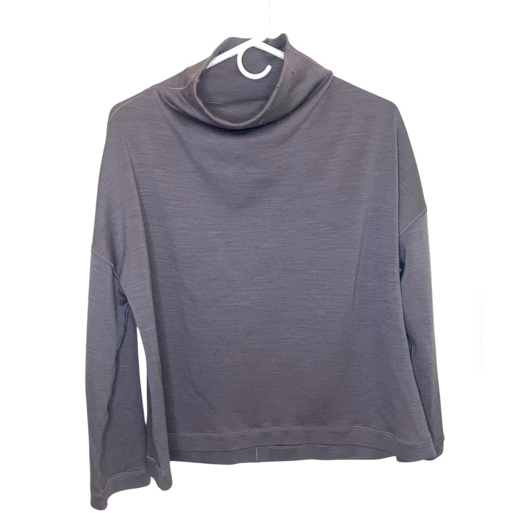 Lululemon Merino Wool Mock Neck Sweater Size 4 Dusty Purple Has Some‎ Holes